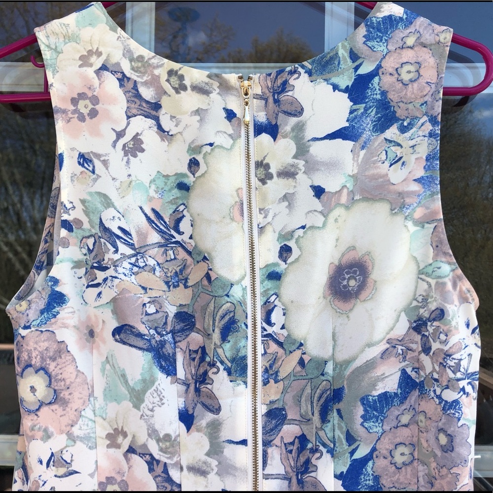 Floral Dress - Picture 5 of 6
